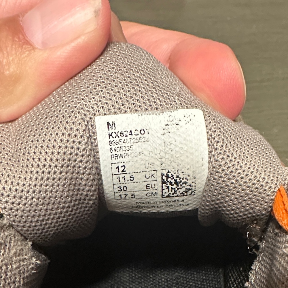 New Balance 624 Kids' Camouflage and Orange Sneakers - Picture 3 of 5